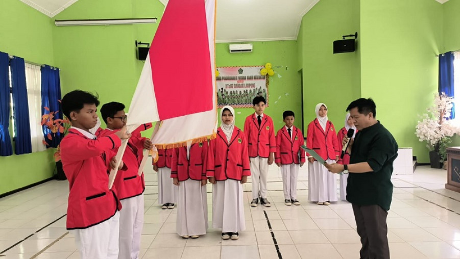 Pengukuhan dan Wisuda KKR MTs Negeri 2 Bandar Lampung