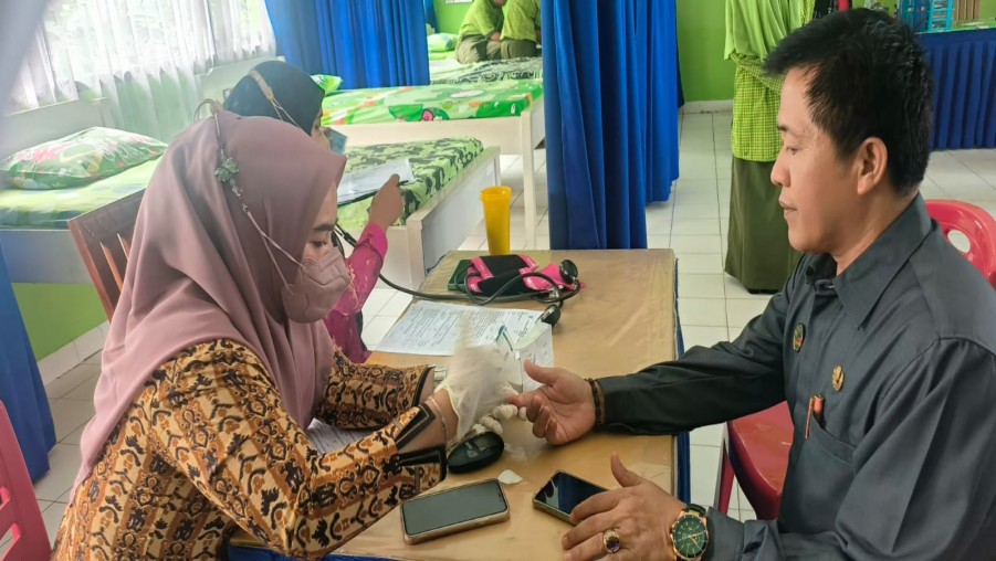 Puskesmas Korpri Raya Adakan Kegiatan Penjaringan Kesehatan Khusus Kelas VII di MTs Negeri 2 Bandar Lampung